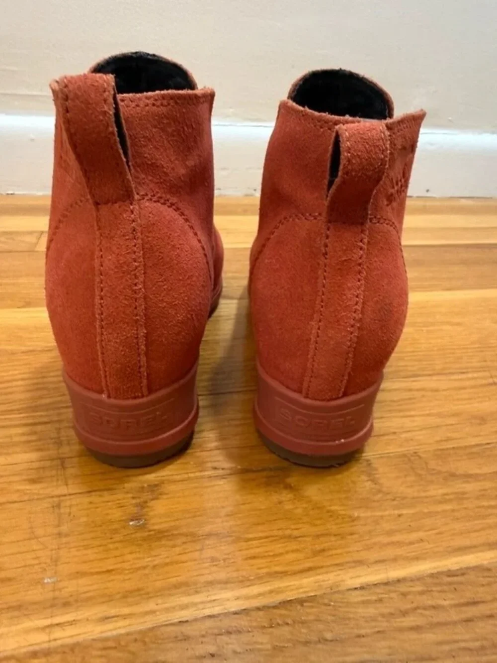 Sorel Evie Pull On Suede Wedge Heel Booties Lug Warp Red Sz 8